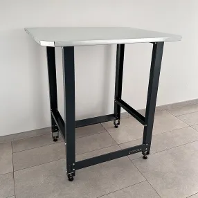 верстак small с оцинкованной столешницей и траверсами для хранения мотоколёс